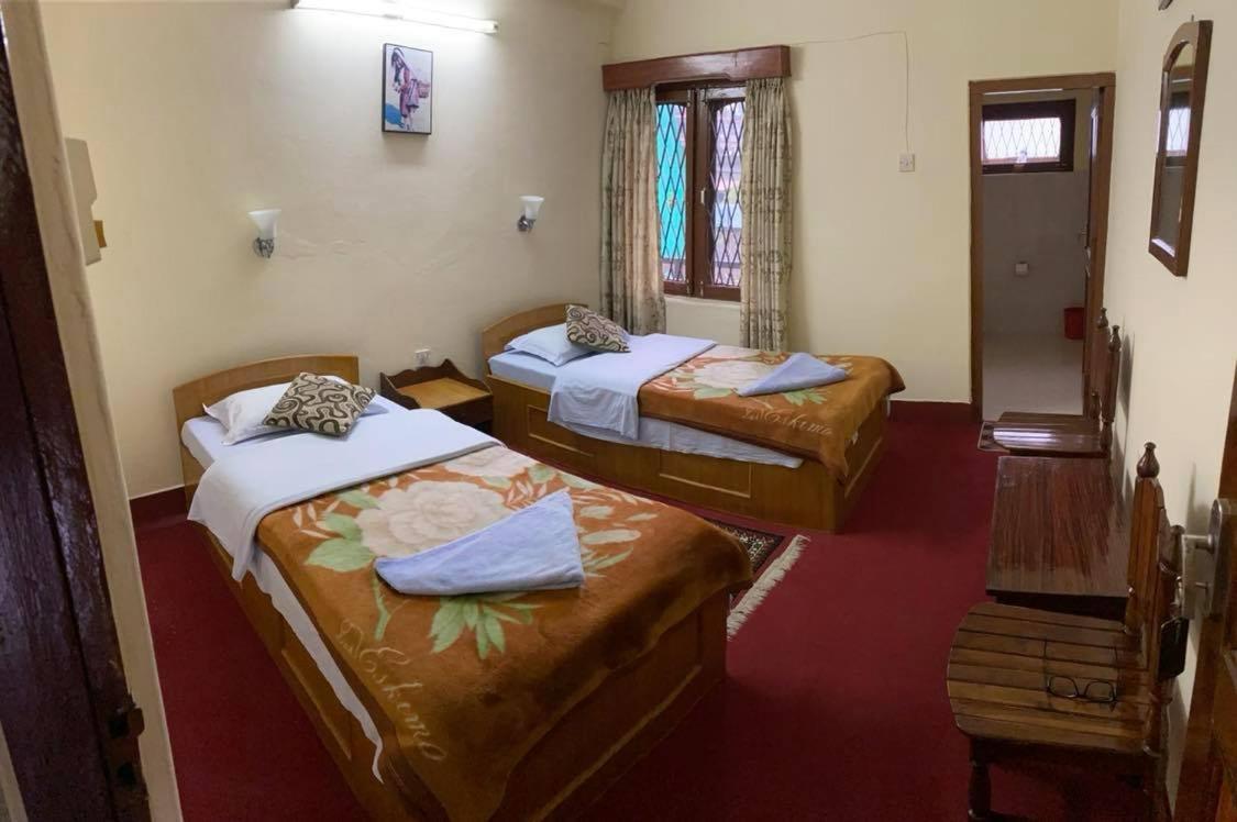 Hotel Blue Magnet Покхара Екстер'єр фото