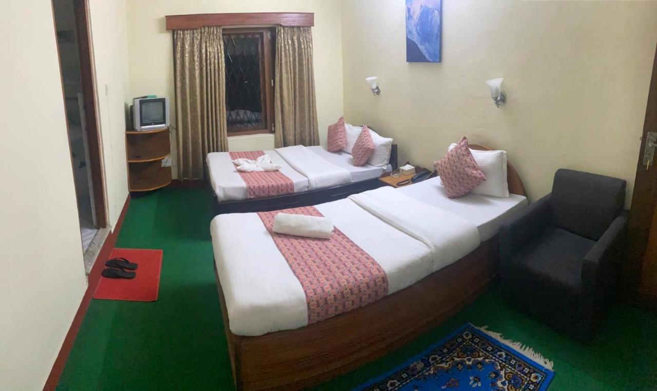 Hotel Blue Magnet Покхара Екстер'єр фото