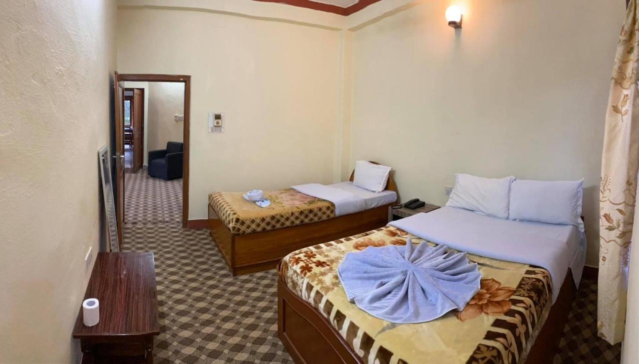 Hotel Blue Magnet Покхара Екстер'єр фото